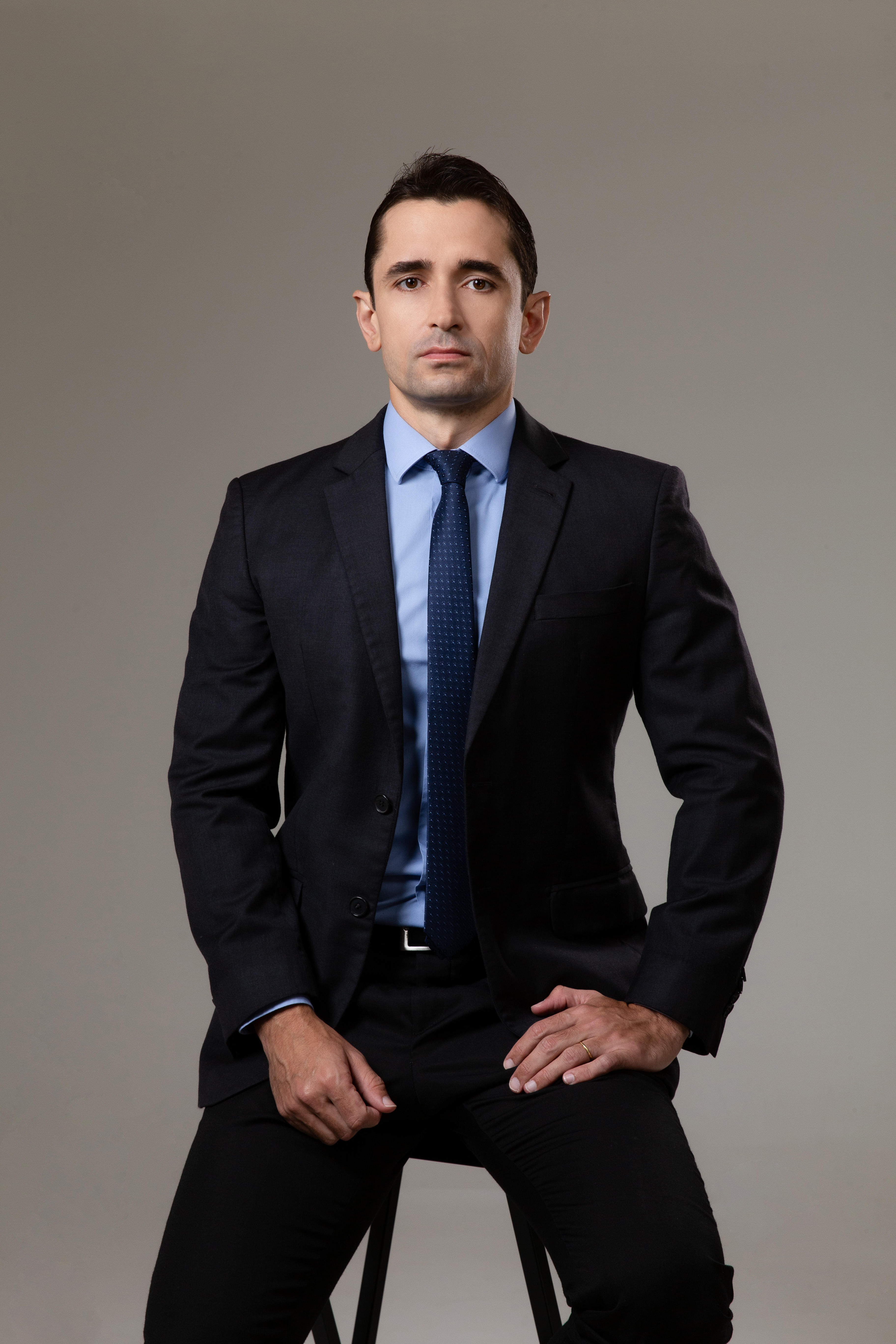 Retrato profissional do Dr. Fernando Massa Correia